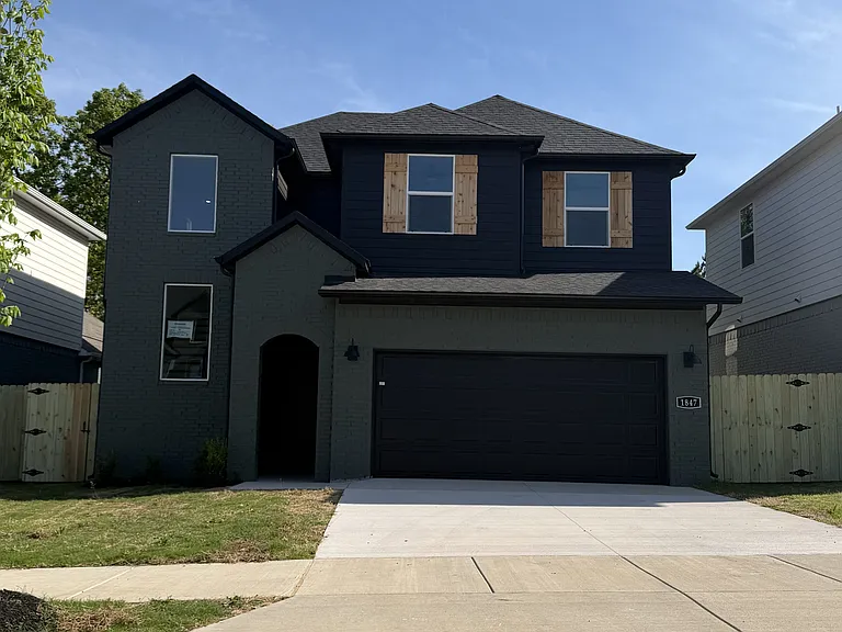 1847 E Fiji St — Photo 17