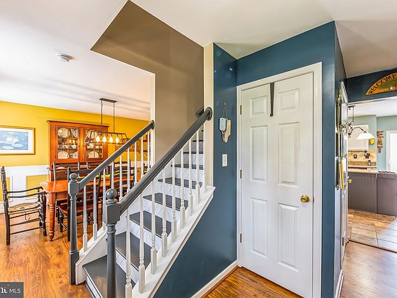 4th image of 798 Slate Hill Dr