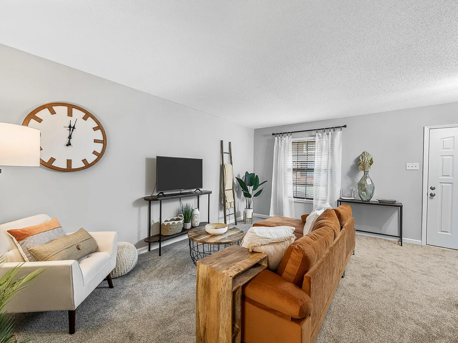 2 bed, 1.5 bath, 1088 sqft, $2,395 — Photo 2
