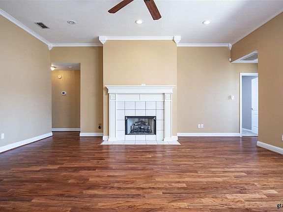 3rd image of 109 Sweet Pea Ct