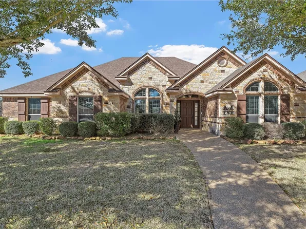 301 Silver Spur Trl, Mc Gregor, TX 76657