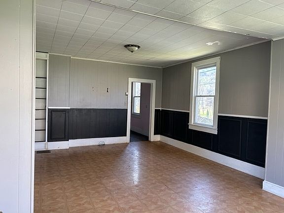 2nd image of 4137 N Scenic Hwy