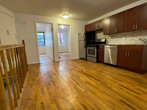 276 S 5th St APT 1A, Brooklyn, NY 11211