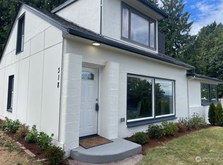 318 S 104th St, Seattle, WA 98168