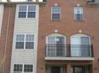 22025 Parkview Dr, Taylor, MI 48180