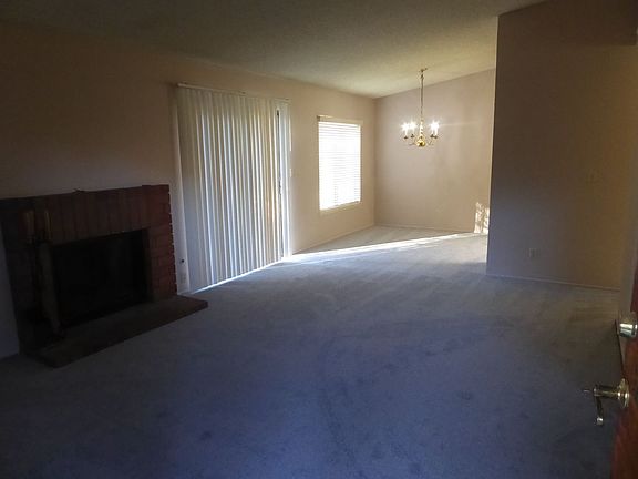 3rd image of 25931 Pueblo Dr