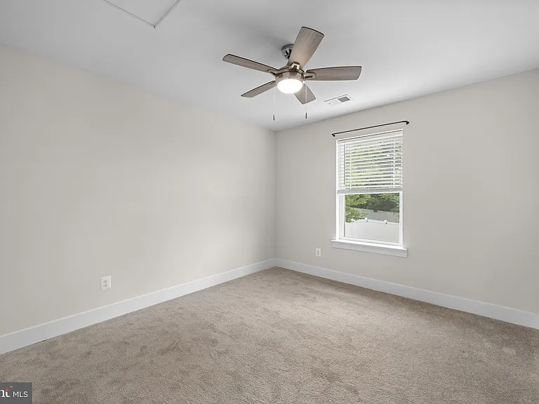 5707 Lowell St — Photo 26
