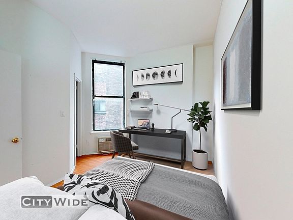 3rd image of 237 E 53rd St #6F