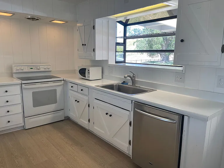 19510 Banducci Rd — Photo 10