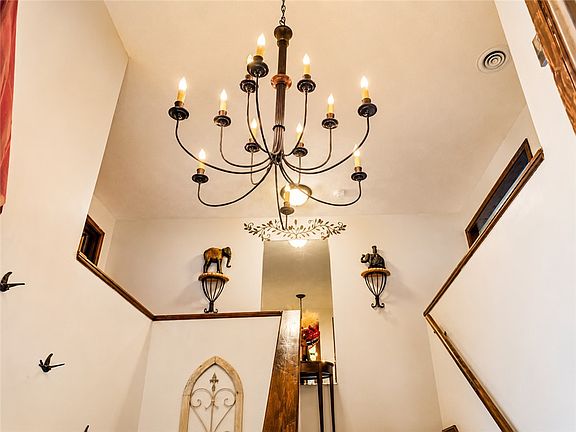 5th image of 95 Lady Mary Ln