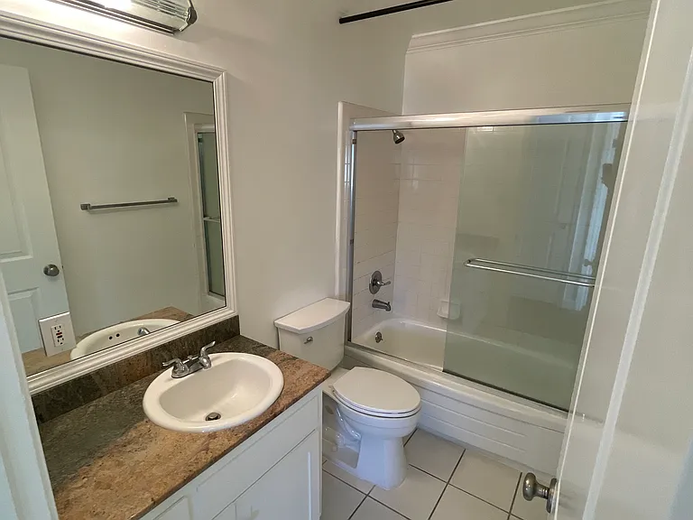 124 Buckthorn Way #6 — Photo 9