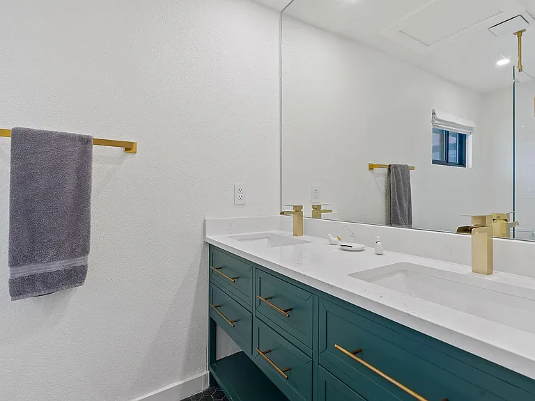 7106 Colony Park Dr — Photo 15