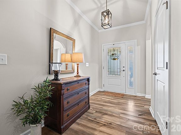 4th image of 3199 Windhaven Ln