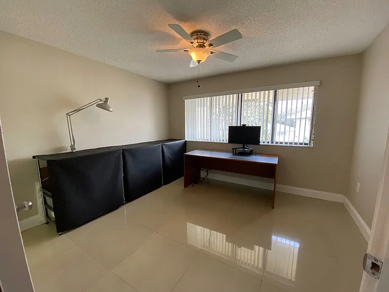 2445 SW 18th Ter #922 — Photo 17