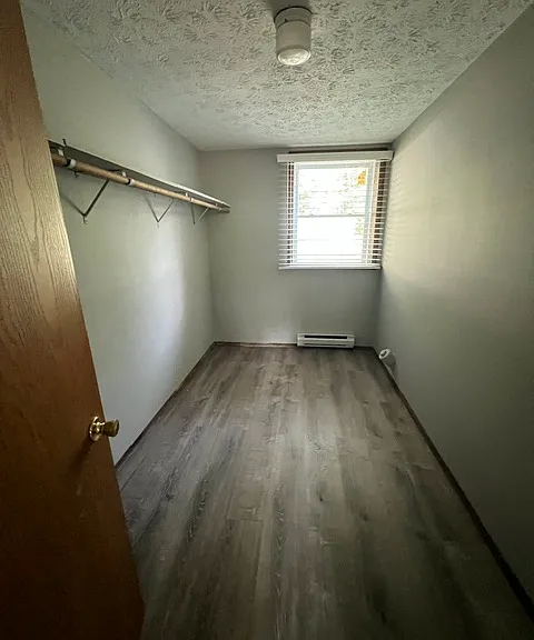 1601 Pleasant St — Photo 6