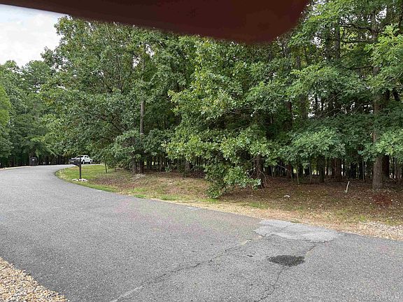4th image of 3 Ponce De Leon Ln
