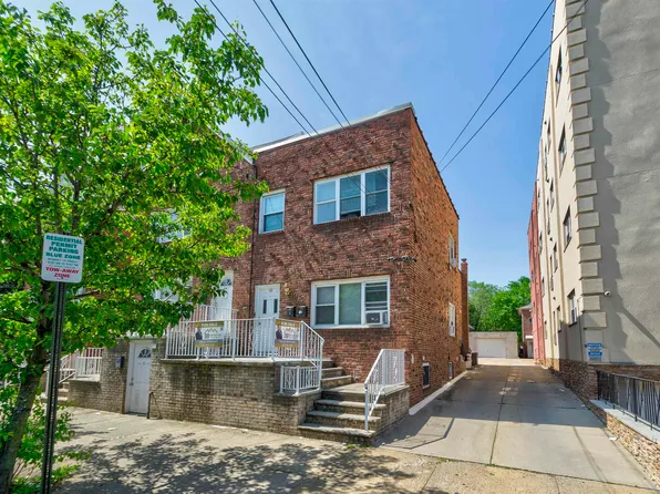 66 W 25th St, Bayonne, NJ 07002