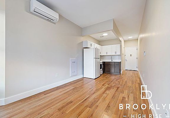 4th image of 525 Georgia Ave #2D