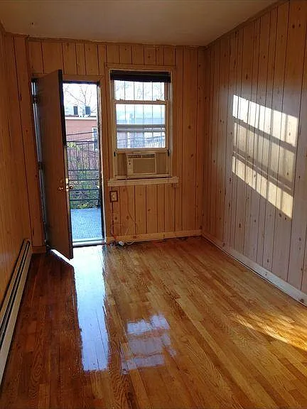 2462 E 28th St #2 — Photo 7