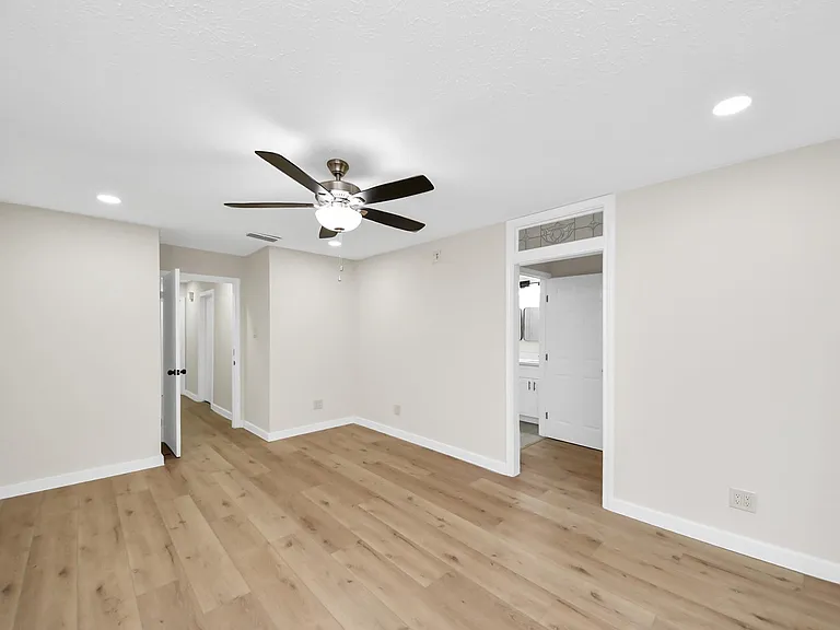 25511 Many Oak Dr — Photo 36