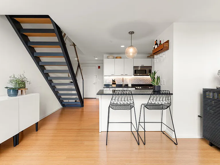 1 Earhart St #520 — Photo 8