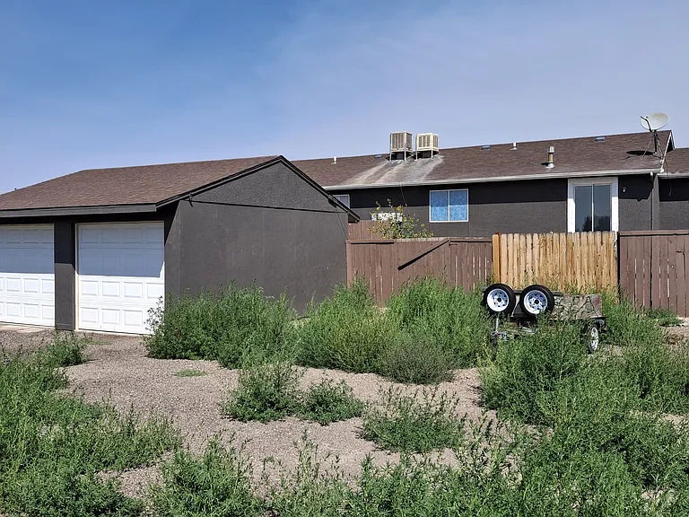 908 S Harmony Dr — Photo 6