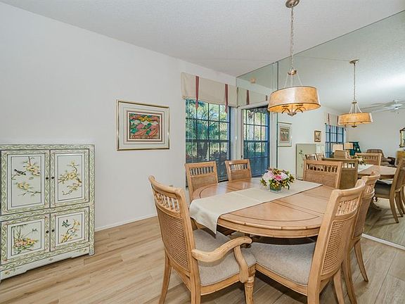 4th image of 3374 Mermoor Dr #2104