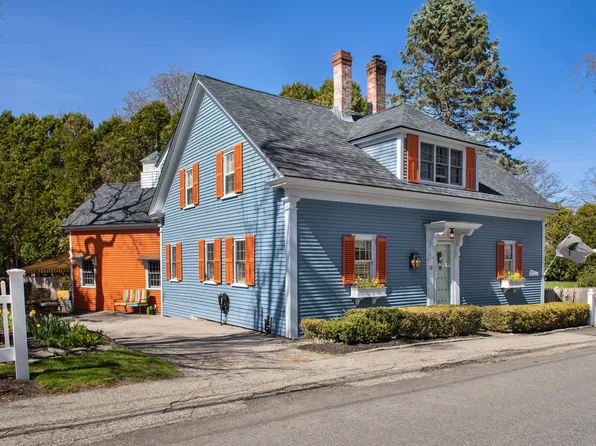 12 Elm Street, Kennebunkport, ME 04046