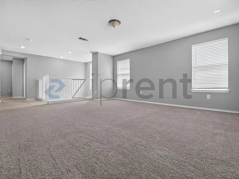 536 Ayinger Ln — Photo 27