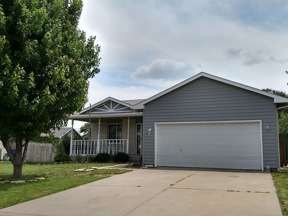 1st image of 409 E Oakwood Dr
