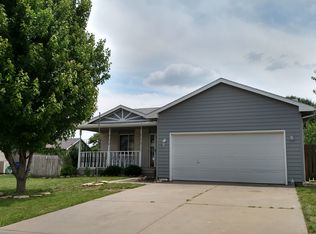 409 E Oakwood Dr, Rose Hill, KS 67133