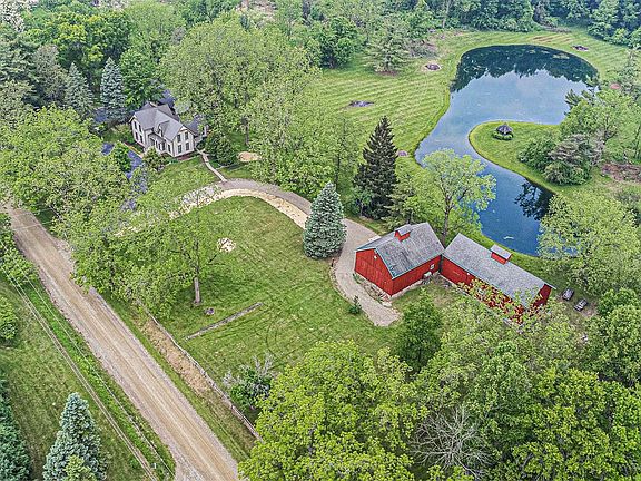 3rd image of 3801 Hollow Corners Rd