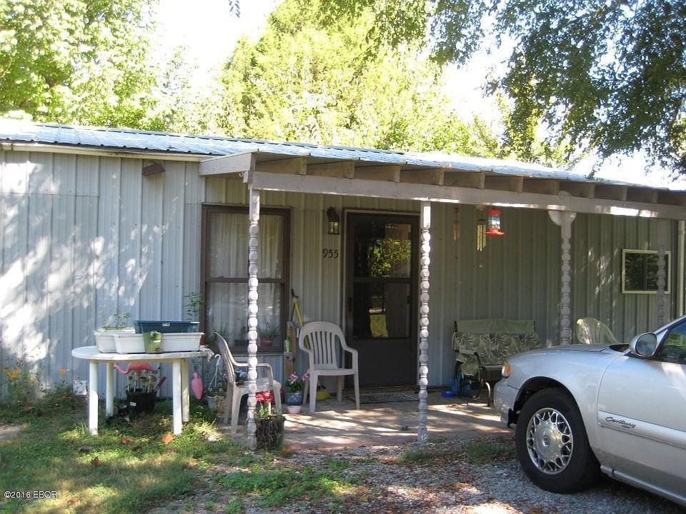 1st image of 955 Egyptian Hills Dr