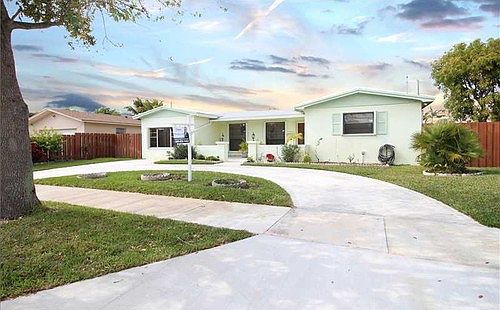 4th image of 9231 Caribbean Blvd #000
