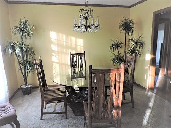 4th image of 1157 Woodvale Dr