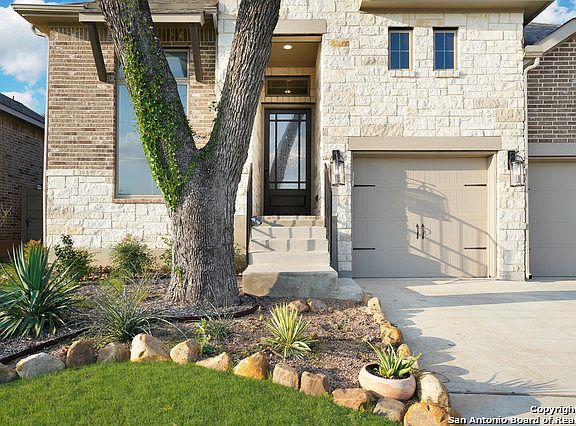 3rd image of 534 ORCHARD WAY