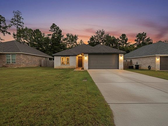 2nd image of 165 Highland Forest Dr