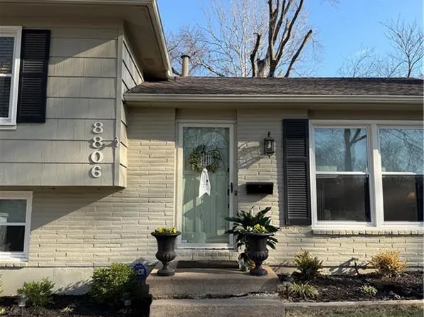 8806 W 72nd Ter, Prairie Village, KS 66204