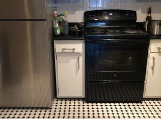 99 Cluff Crossing Rd APT F8, Salem, NH 03079