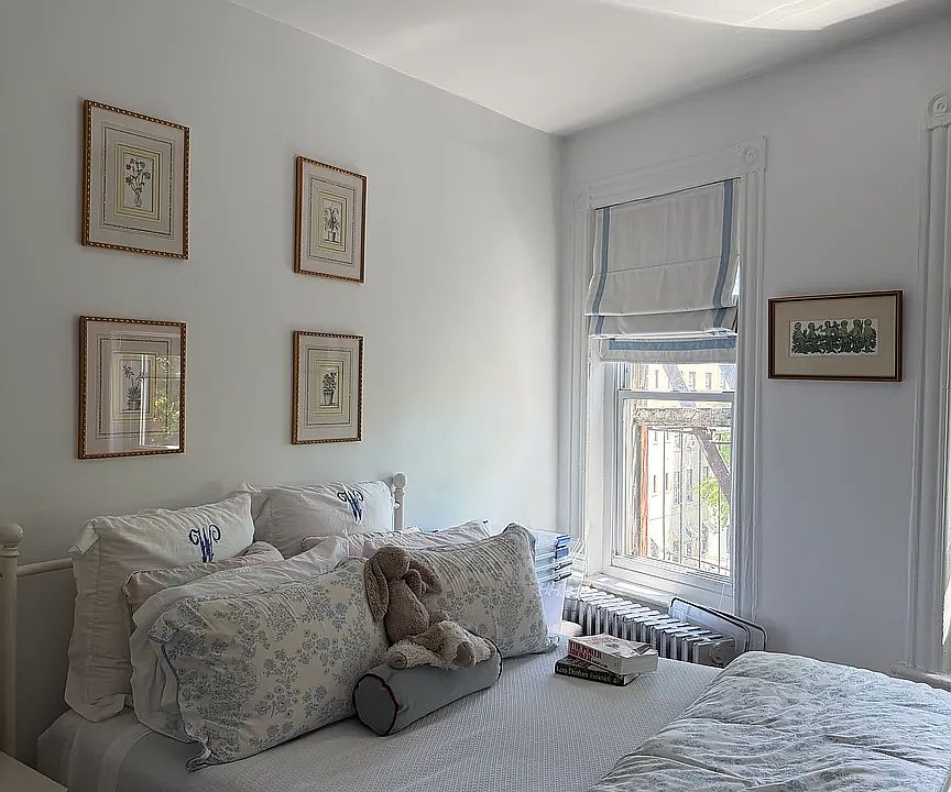 1st image of 114 Perry St APT 4B