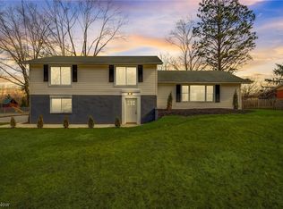 8253 Brecksville Rd, Brecksville, OH 44141