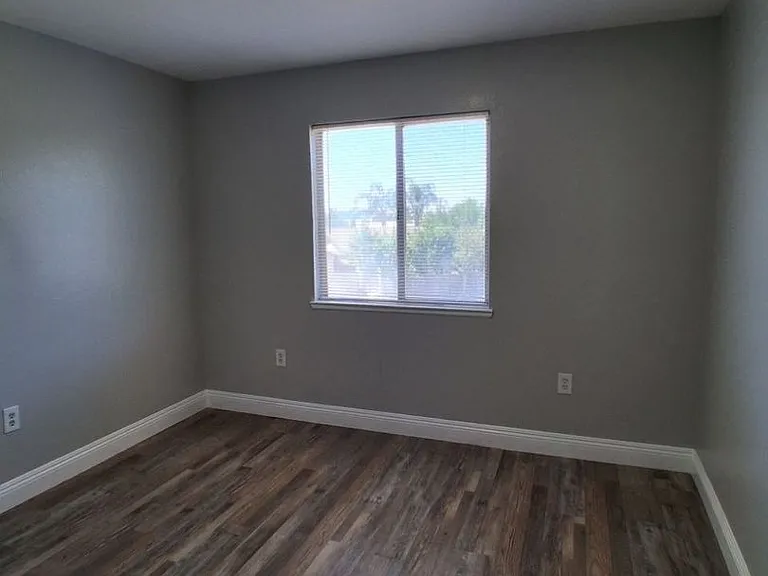 1452 S. College Ave — Photo 24