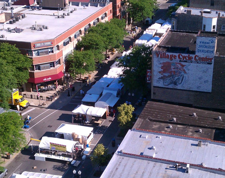1st image of 1309 N Wells St APT 1403
