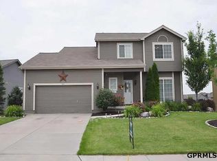 5111 N 161st Avenue Cir, Omaha, NE 68116