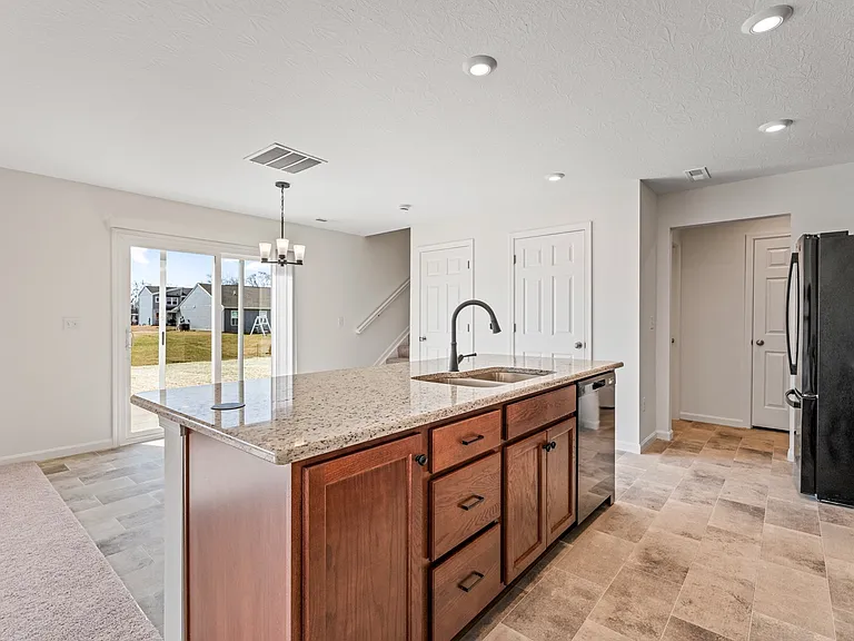 Quail Hollow Dr — Photo 21