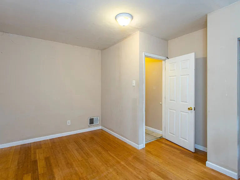 1604 N Bouvier St — Photo 3