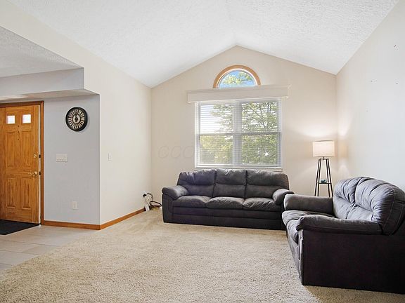 3rd image of 5451 Red Wynne Ln