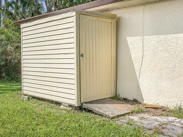 722 Carnival Ter — Photo 36
