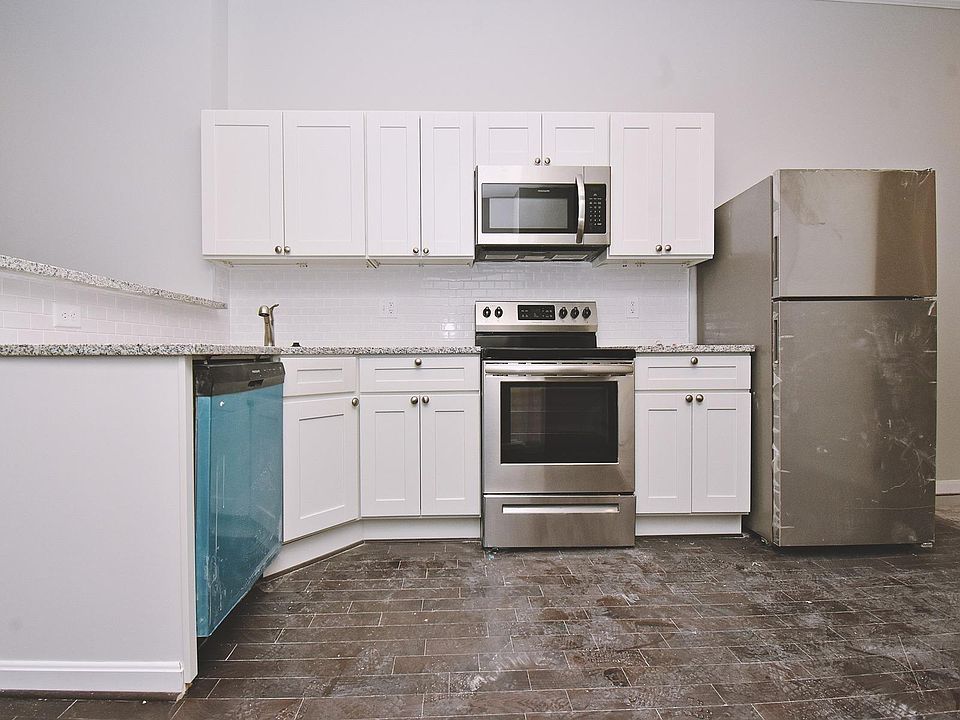 1st image of 141 E North Ave #2