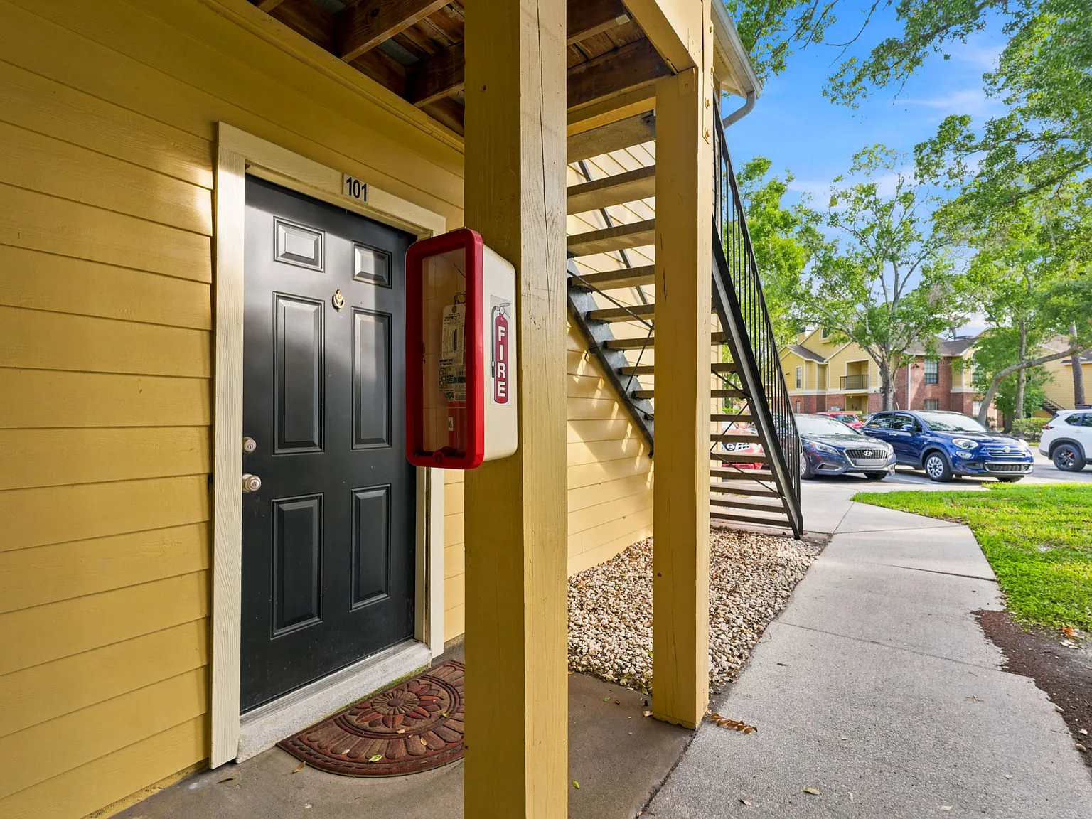 1 bed, 581 sqft, $1,325 — Photo 3
